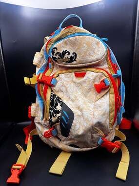 Dakine Heli Pro Floral Pattern Multi-Compartment Ski/Snowboard Backpack